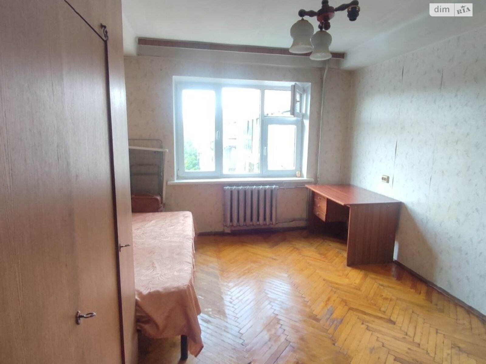 Продаж трикімнатної квартири в Києві, на вул. Кирилівська 127, район Куренівка фото 1 Продаж трикімнатної квартири в Києві, на вул. Кирилівська 127, район Куренівка фото 1