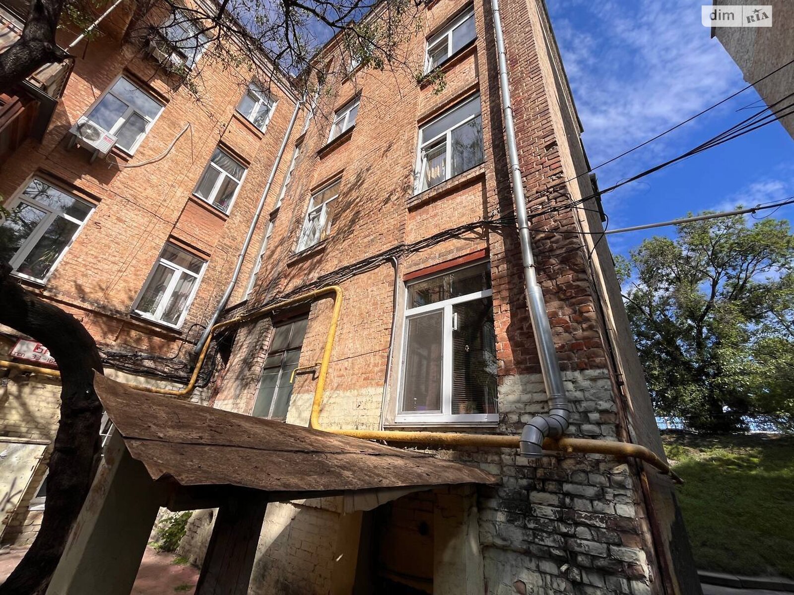 Продажа трехкомнатной квартиры в Киеве, на ул. Кирилловская 109/2, район Куреневка фото 1 Продажа трехкомнатной квартиры в Киеве, на ул. Кирилловская 109/2, район Куреневка фото 1