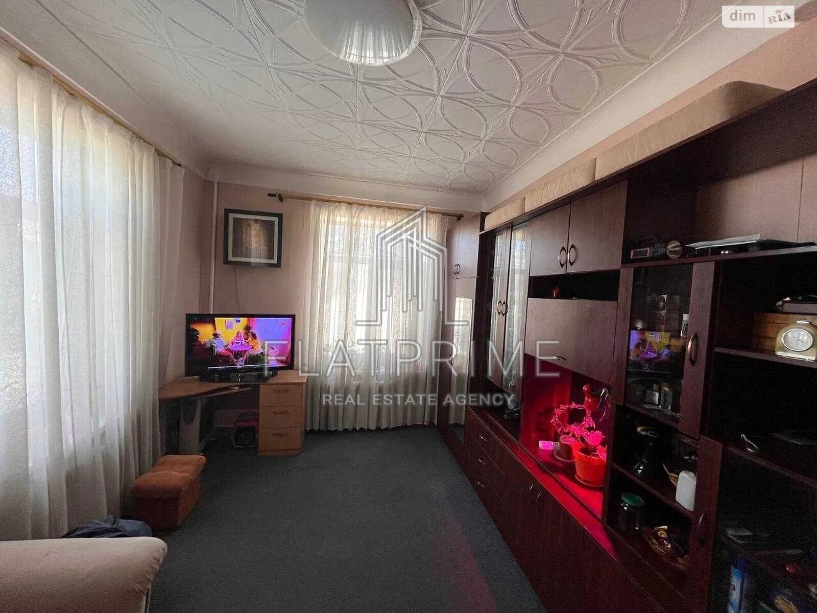 Продажа трехкомнатной квартиры в Киеве, на ул. Кирилловская, район Куреневка фото 1 Продажа трехкомнатной квартиры в Киеве, на ул. Кирилловская, район Куреневка фото 1