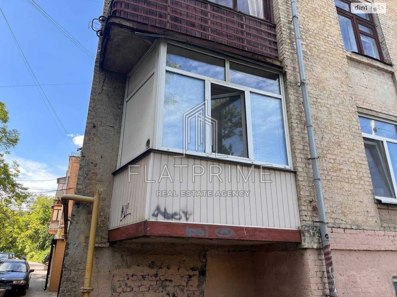 Продажа трехкомнатной квартиры в Киеве, на ул. Кирилловская, район Куреневка фото 1 Продажа трехкомнатной квартиры в Киеве, на ул. Кирилловская, район Куреневка фото 1