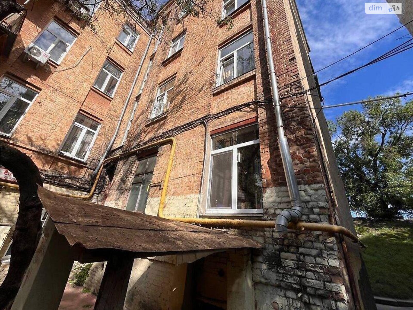 Продаж трикімнатної квартири в Києві, на вул. Кирилівська 109/2, район Куренівка фото 1 Продаж трикімнатної квартири в Києві, на вул. Кирилівська 109/2, район Куренівка фото 1