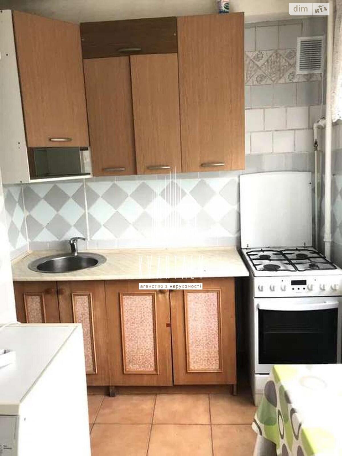 Продажа трехкомнатной квартиры в Киеве, на ул. Кириловская 131, район Куреневка фото 1 Продажа трехкомнатной квартиры в Киеве, на ул. Кириловская 131, район Куреневка фото 1