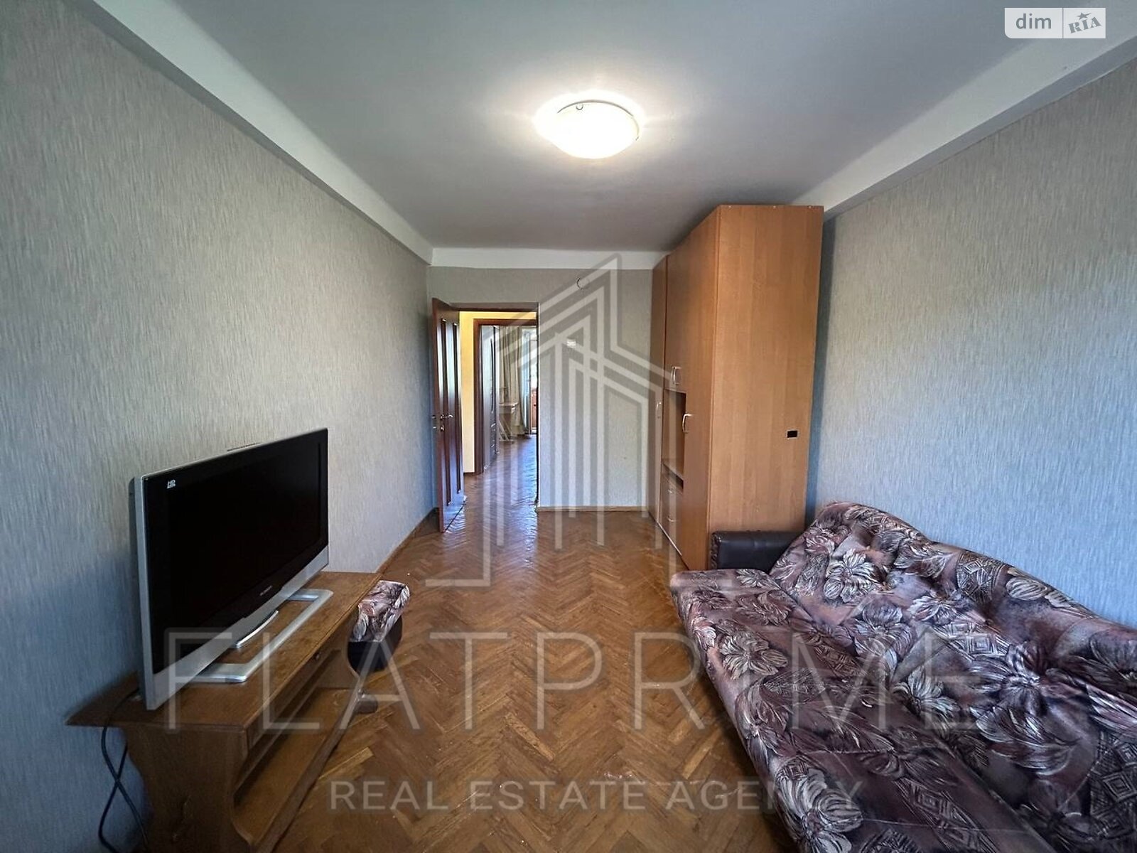 Продажа трехкомнатной квартиры в Киеве, на ул. Кириловская 131, район Куреневка фото 1 Продажа трехкомнатной квартиры в Киеве, на ул. Кириловская 131, район Куреневка фото 1