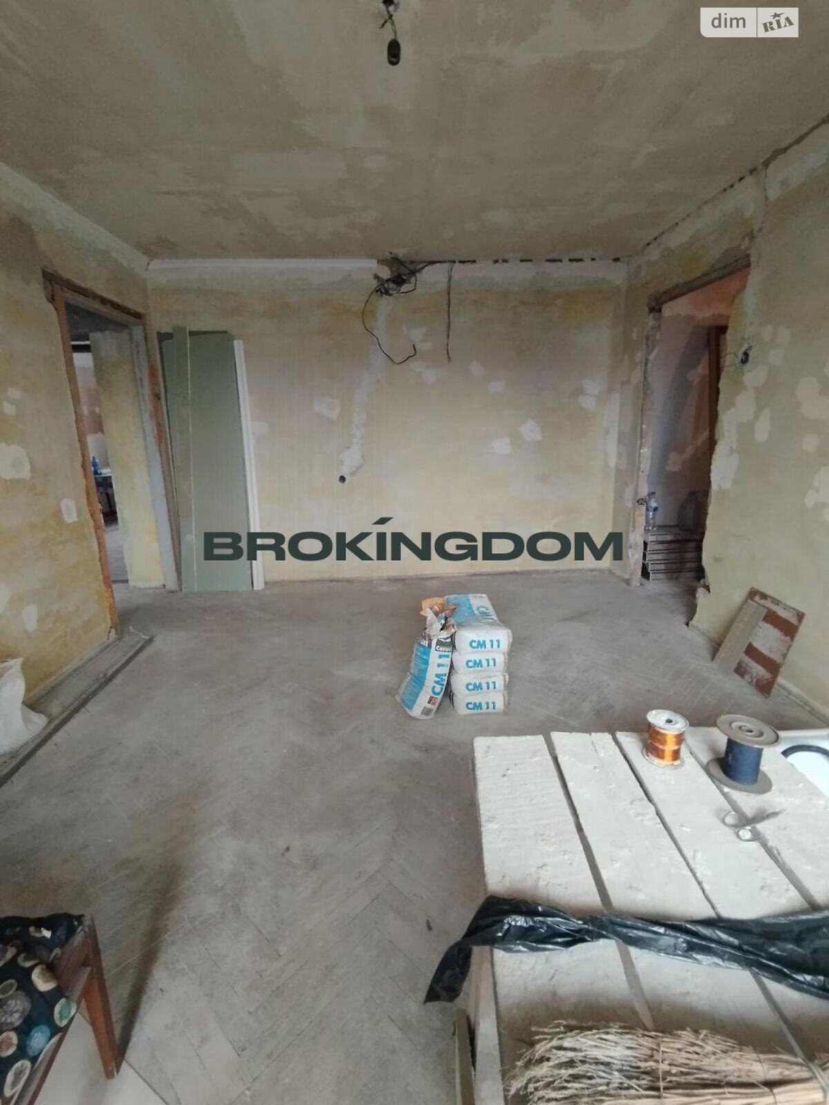 Продажа трехкомнатной квартиры в Киеве, на ул. Кириловская 118, район Куреневка фото 1 Продажа трехкомнатной квартиры в Киеве, на ул. Кириловская 118, район Куреневка фото 1