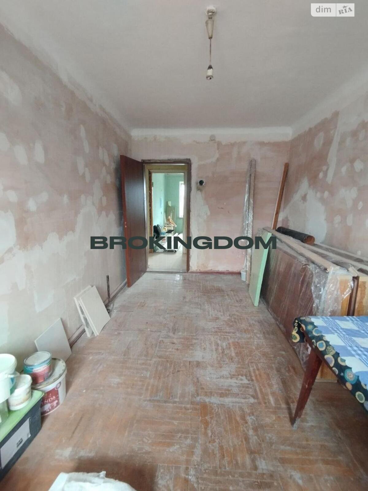 Продажа трехкомнатной квартиры в Киеве, на ул. Кириловская 118, район Куреневка фото 1 Продажа трехкомнатной квартиры в Киеве, на ул. Кириловская 118, район Куреневка фото 1