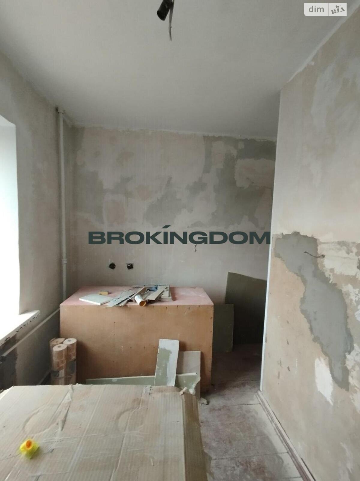 Продажа трехкомнатной квартиры в Киеве, на ул. Кириловская 118, район Куреневка фото 1 Продажа трехкомнатной квартиры в Киеве, на ул. Кириловская 118, район Куреневка фото 1