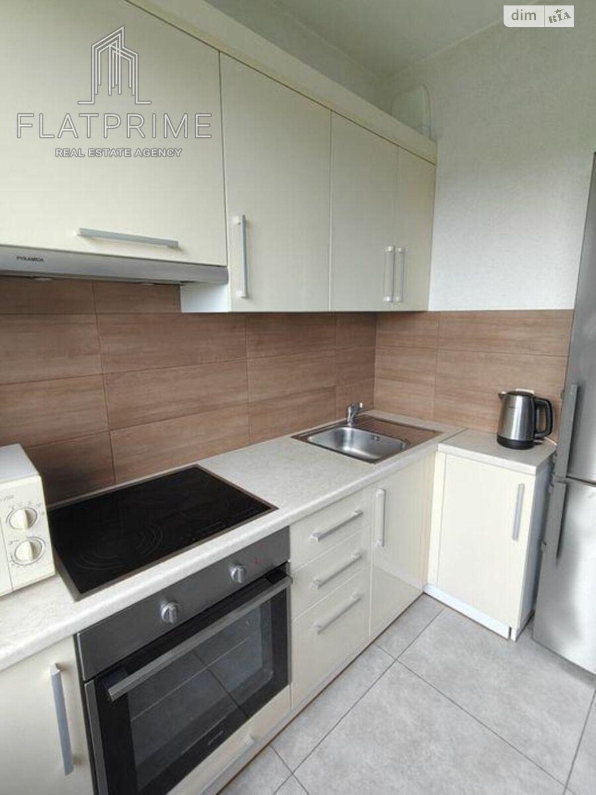 Продажа двухкомнатной квартиры в Киеве, на ул. Петропавловская 40, район Куреневка фото 1 Продажа двухкомнатной квартиры в Киеве, на ул. Петропавловская 40, район Куреневка фото 1
