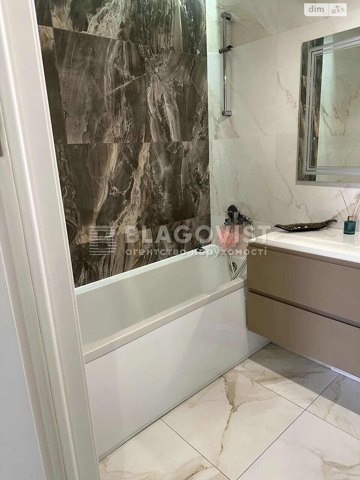Продаж двокімнатної квартири в Києві, на вул. Сирецька 32, район Куренівка фото 1 Продаж двокімнатної квартири в Києві, на вул. Сирецька 32, район Куренівка фото 1