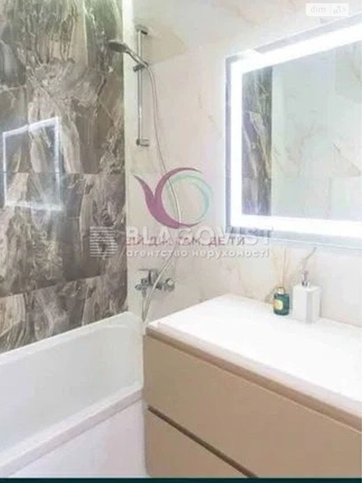 Продаж двокімнатної квартири в Києві, на вул. Сирецька 32, район Куренівка фото 1 Продаж двокімнатної квартири в Києві, на вул. Сирецька 32, район Куренівка фото 1