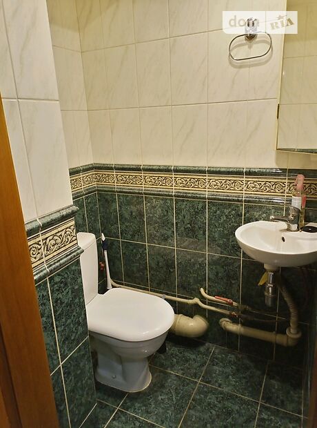 Продажа трехкомнатной квартиры в Киеве, на ул. Захарьевская 3а район Куреневка фото 1 Продажа трехкомнатной квартиры в Киеве, на ул. Захарьевская 3а район Куреневка фото 1