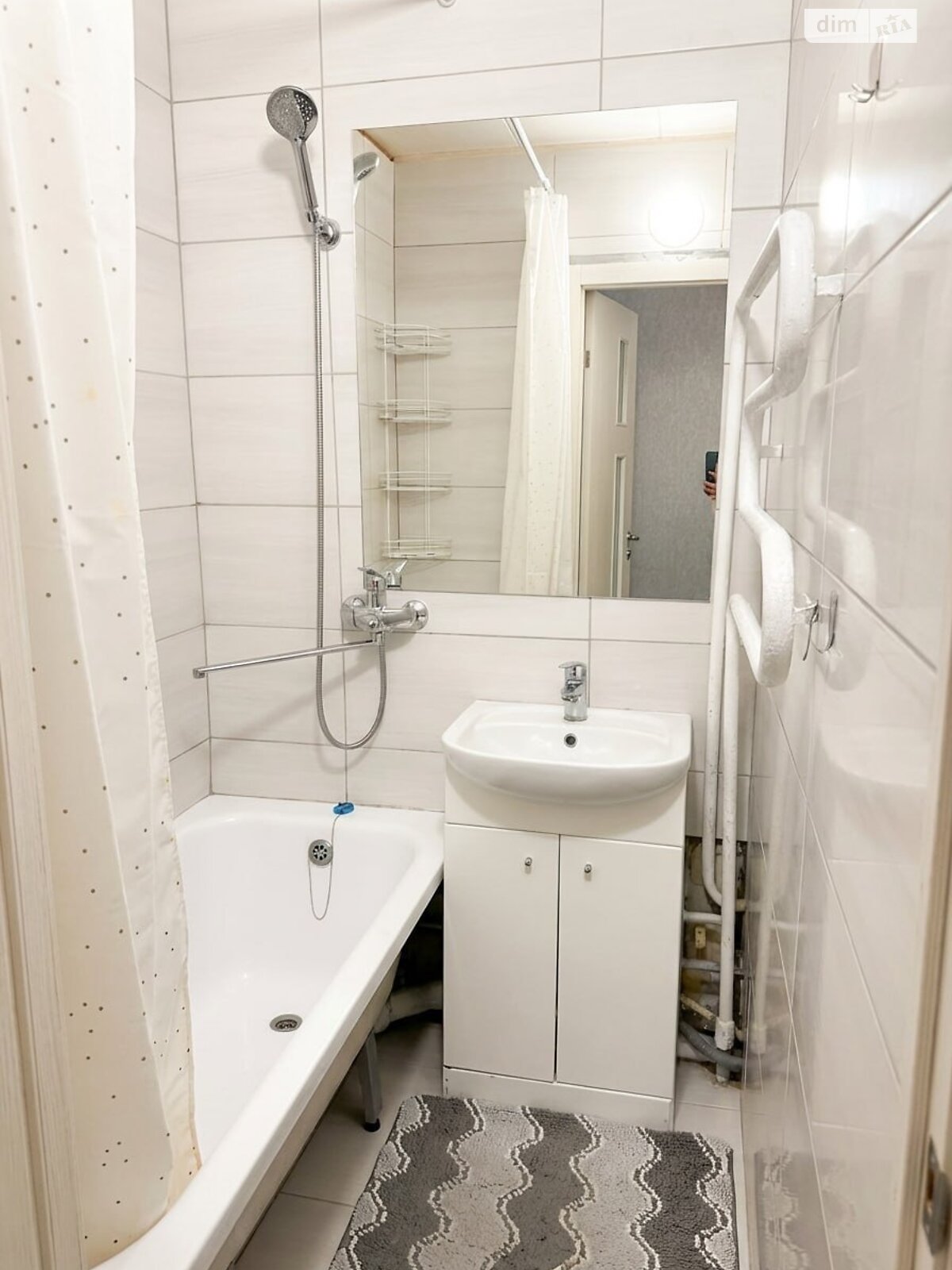 Продажа трехкомнатной квартиры в Киеве, на ул. Киото 5, район Лесной Массив фото 1