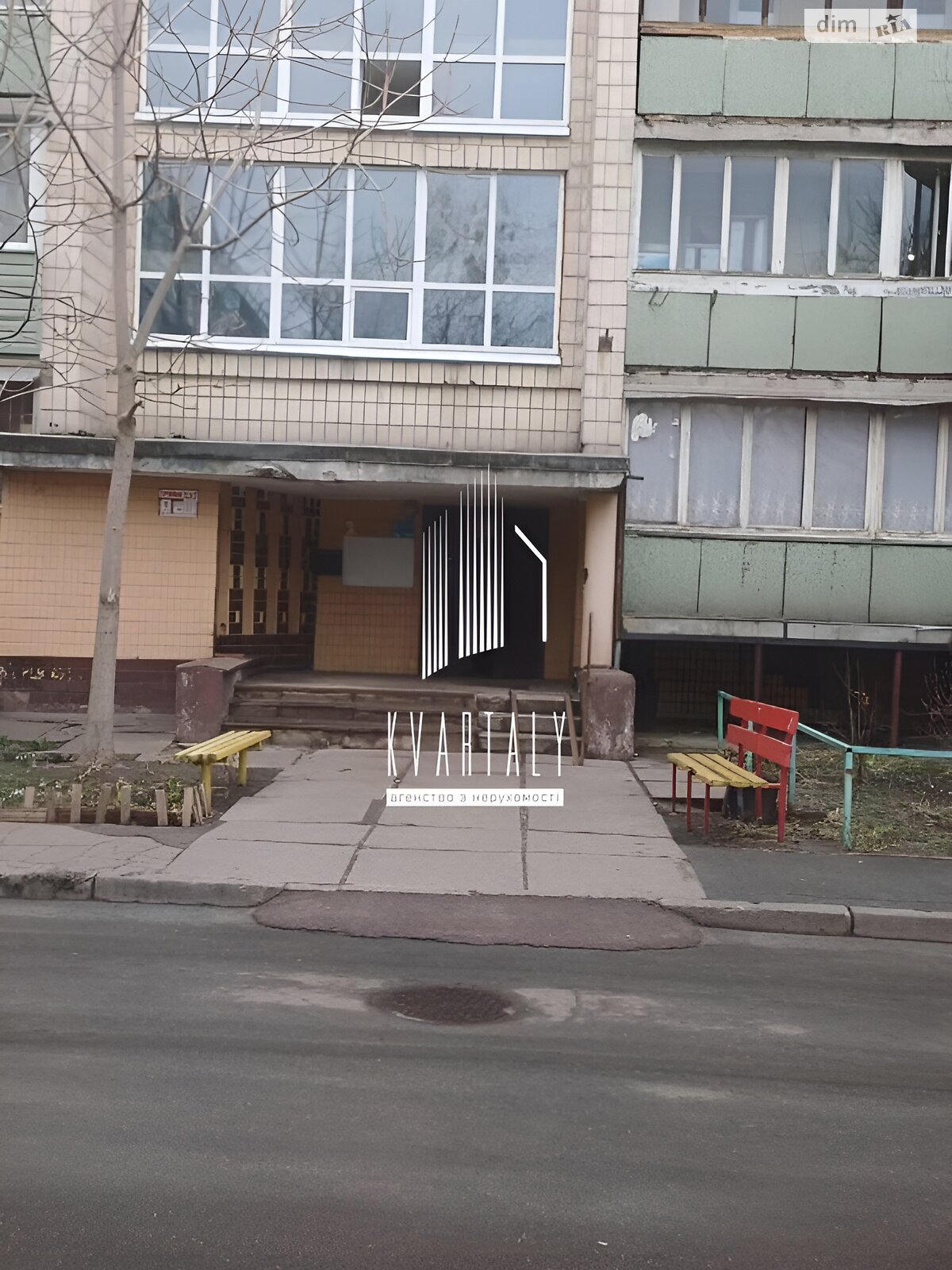 Продаж однокімнатної квартири в Києві, на вул. Космонавта Поповича 14, район Лісовий Масив фото 1 Продаж однокімнатної квартири в Києві, на вул. Космонавта Поповича 14, район Лісовий Масив фото 1
