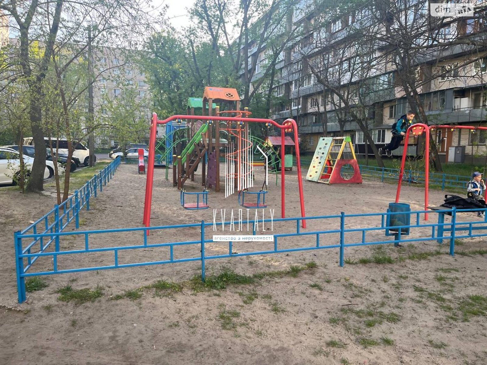 Продажа однокомнатной квартиры в Киеве, на ул. Космонавта Поповича 14, район Лесной Массив фото 1 Продажа однокомнатной квартиры в Киеве, на ул. Космонавта Поповича 14, район Лесной Массив фото 1