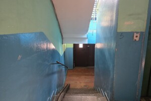 Продаж однокімнатної квартири в Києві, на вул. Космонавта Поповича 14, район Лісовий Масив фото 2