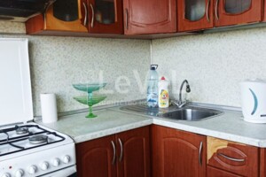 Продаж трикімнатної квартири в Києві, на вул. Космонавта Поповича 4, район Лісовий Масив фото 2