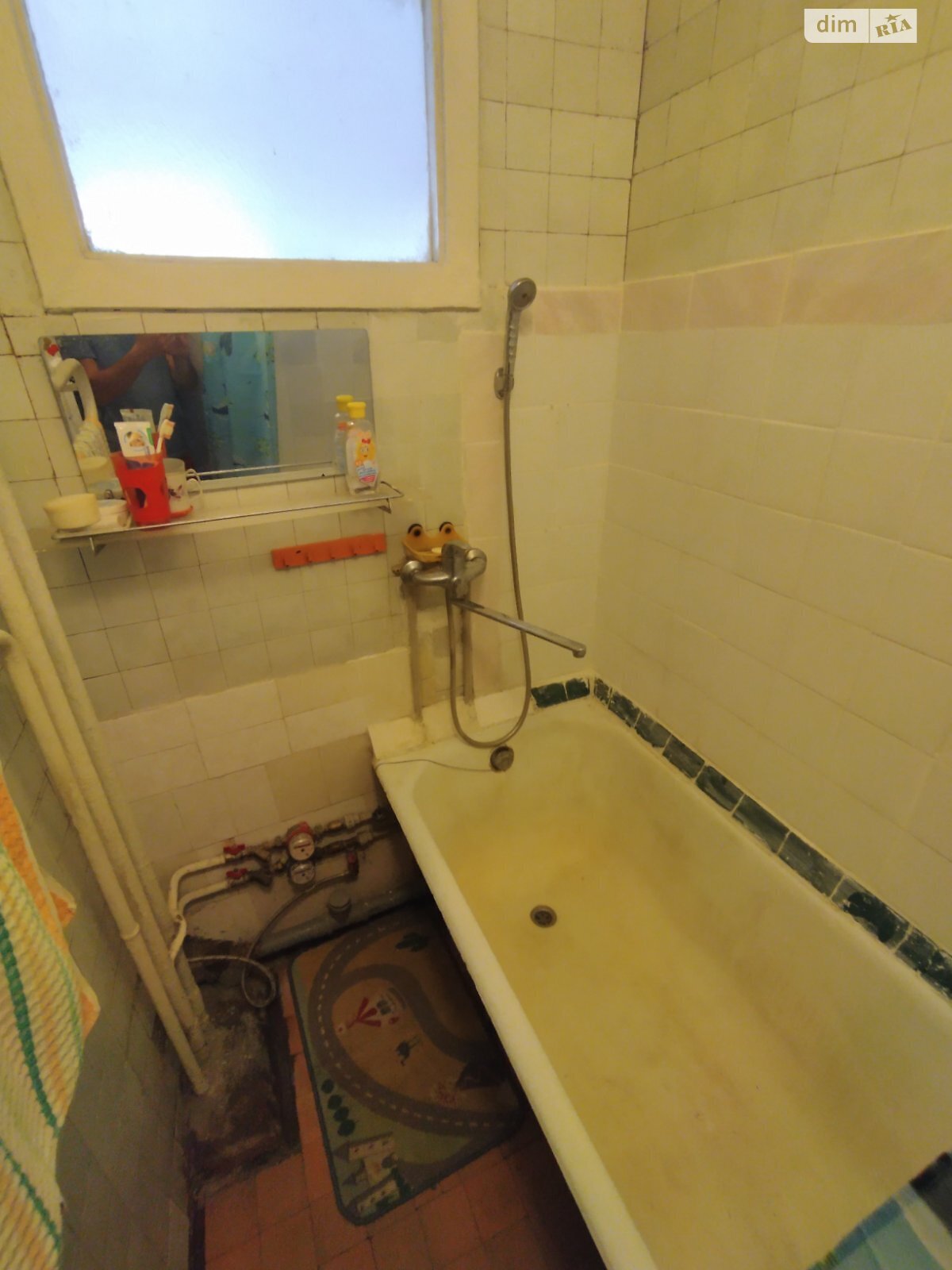 Продажа трехкомнатной квартиры в Киеве, на ул. Кубанской Украины 22, район Лесной Массив фото 1