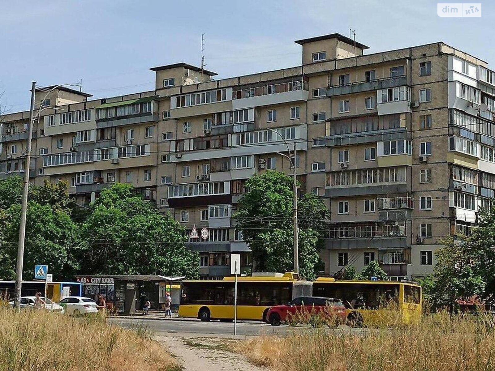Продаж трикімнатної квартири в Києві, на просп. Лісовий 6, район Лісовий Масив фото 1