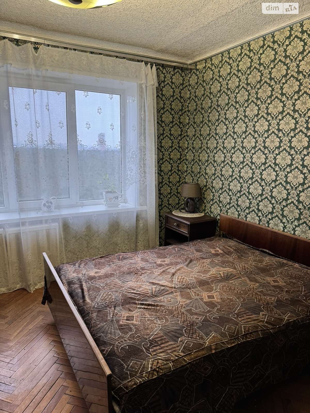 Продаж трикімнатної квартири в Києві, на просп. Лісовий 5, район Лісовий Масив фото 1 Продаж трикімнатної квартири в Києві, на просп. Лісовий 5, район Лісовий Масив фото 1