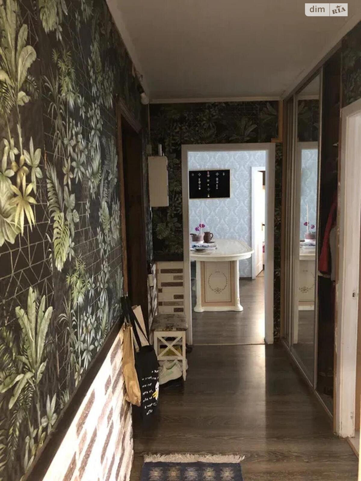 Продаж трикімнатної квартири в Києві, на вул. Мілютенка 11, район Лісовий Масив фото 1 Продаж трикімнатної квартири в Києві, на вул. Мілютенка 11, район Лісовий Масив фото 1