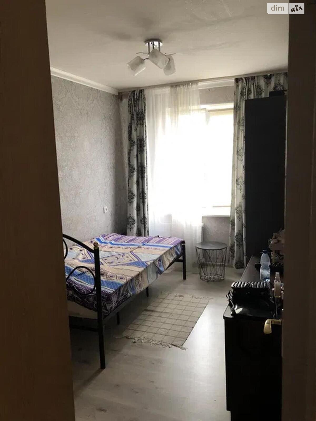 Продаж трикімнатної квартири в Києві, на вул. Мілютенка 11, район Лісовий Масив фото 1 Продаж трикімнатної квартири в Києві, на вул. Мілютенка 11, район Лісовий Масив фото 1