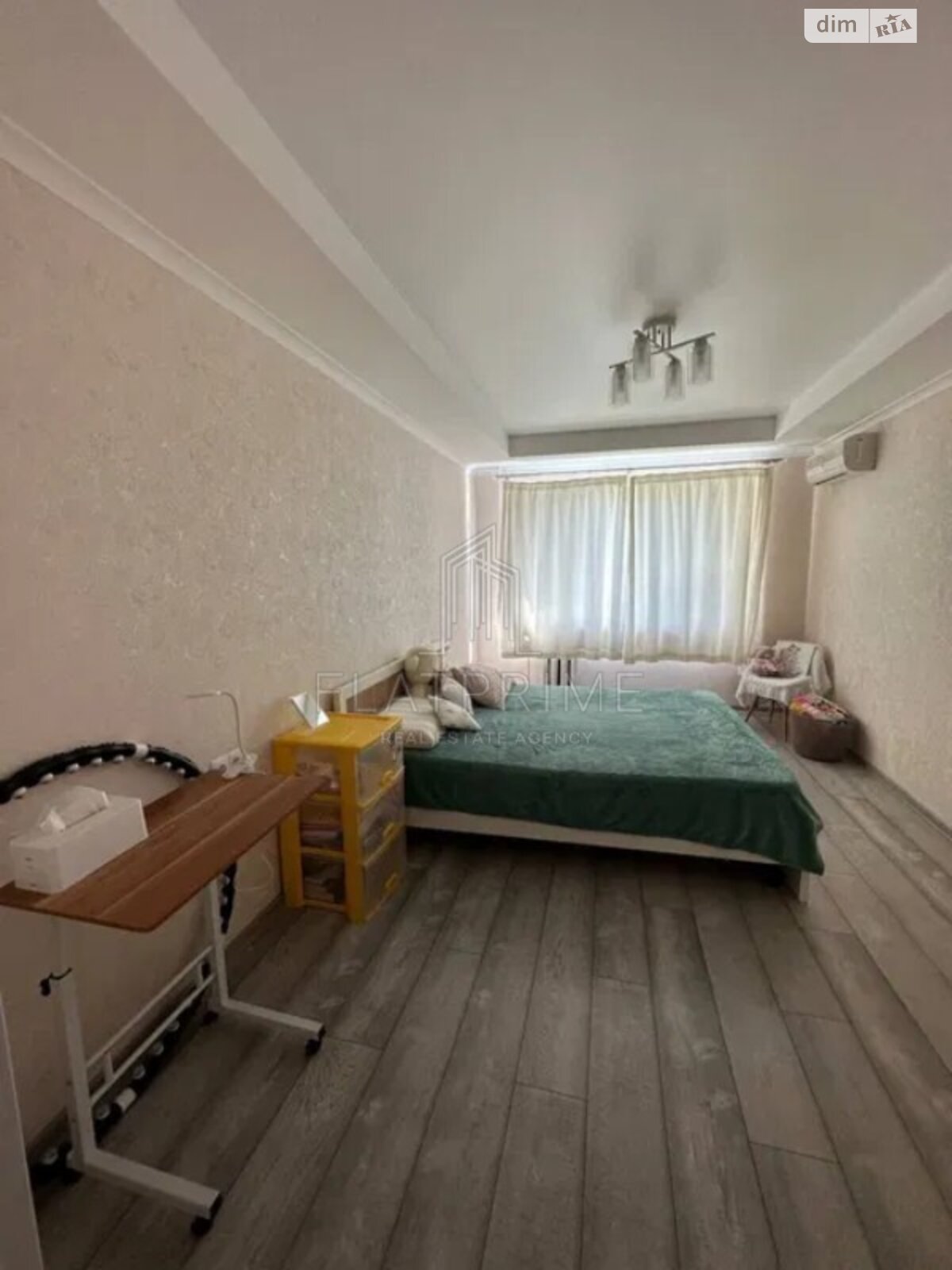 Продаж двокімнатної квартири в Києві, на вул. Мілютенка 42А, район Лісовий Масив фото 1 Продаж двокімнатної квартири в Києві, на вул. Мілютенка 42А, район Лісовий Масив фото 1
