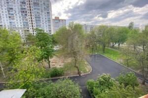 Продаж двокімнатної квартири в Києві, на вул. Мілютенка 42А, район Лісовий Масив фото 2