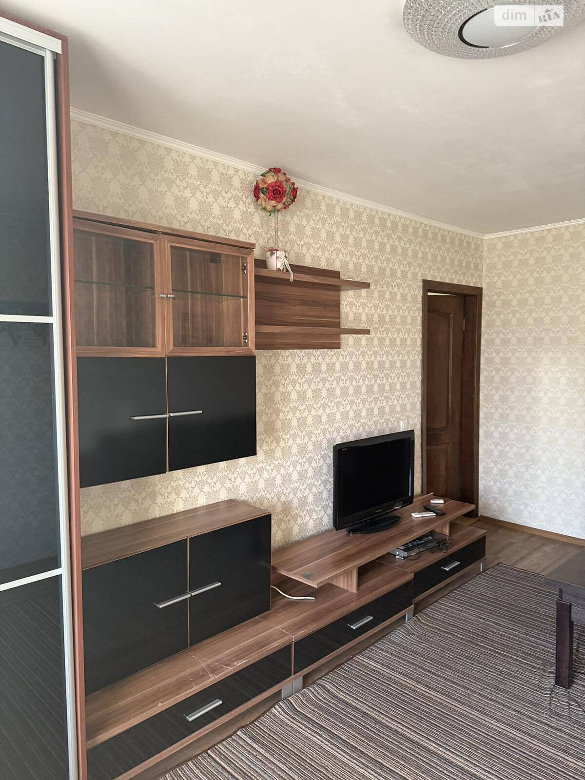 Продаж двокімнатної квартири в Києві, на вул. Мілютенка 23, район Лісовий Масив фото 1 Продаж двокімнатної квартири в Києві, на вул. Мілютенка 23, район Лісовий Масив фото 1