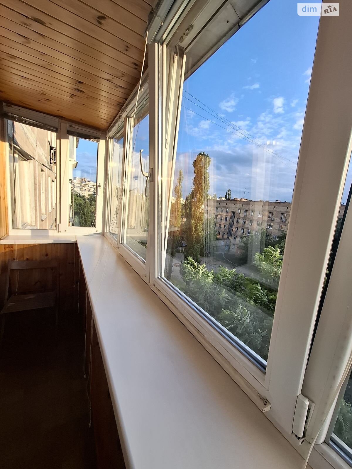 Продаж двокімнатної квартири в Києві, на вул. Мілютенка 23, район Лісовий Масив фото 1 Продаж двокімнатної квартири в Києві, на вул. Мілютенка 23, район Лісовий Масив фото 1