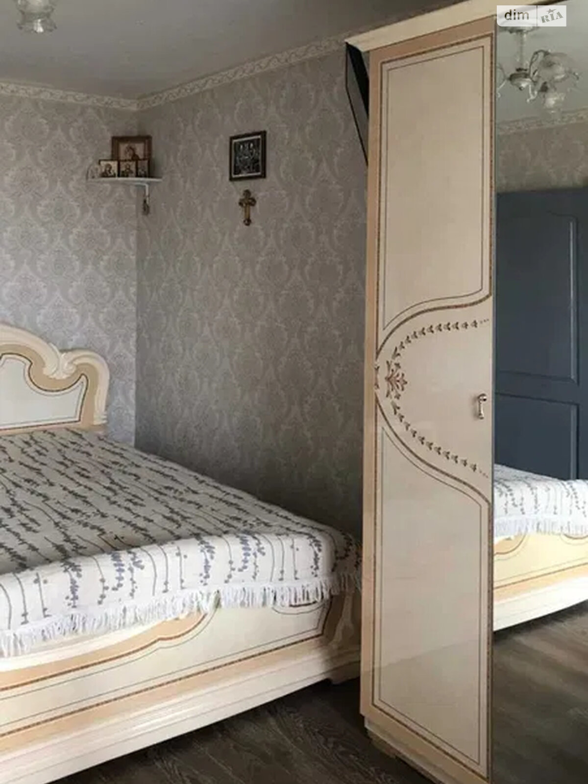 Продаж трикімнатної квартири в Києві, на вул. Мілютенка 11, район Лісовий Масив фото 1 Продаж трикімнатної квартири в Києві, на вул. Мілютенка 11, район Лісовий Масив фото 1