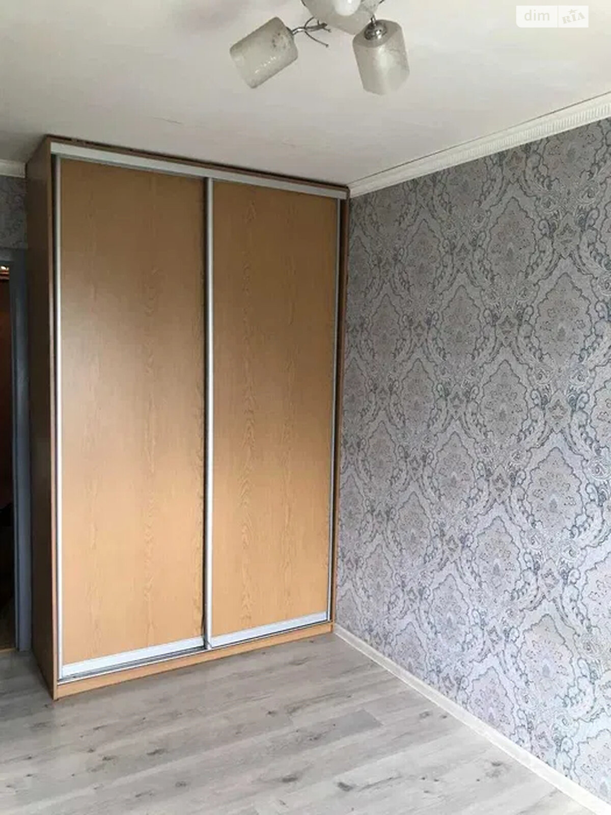 Продаж трикімнатної квартири в Києві, на вул. Мілютенка 11, район Лісовий Масив фото 1 Продаж трикімнатної квартири в Києві, на вул. Мілютенка 11, район Лісовий Масив фото 1
