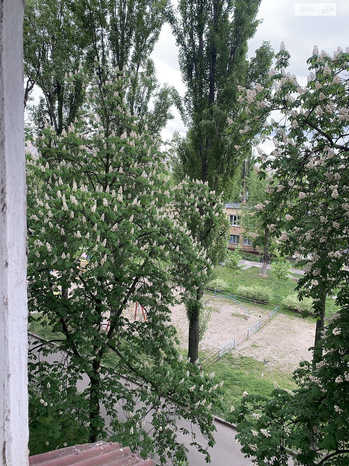 Продажа трехкомнатной квартиры в Киеве, на ул. Ореста Левицкого 3А, район Лесной Массив фото 1 Продажа трехкомнатной квартиры в Киеве, на ул. Ореста Левицкого 3А, район Лесной Массив фото 1