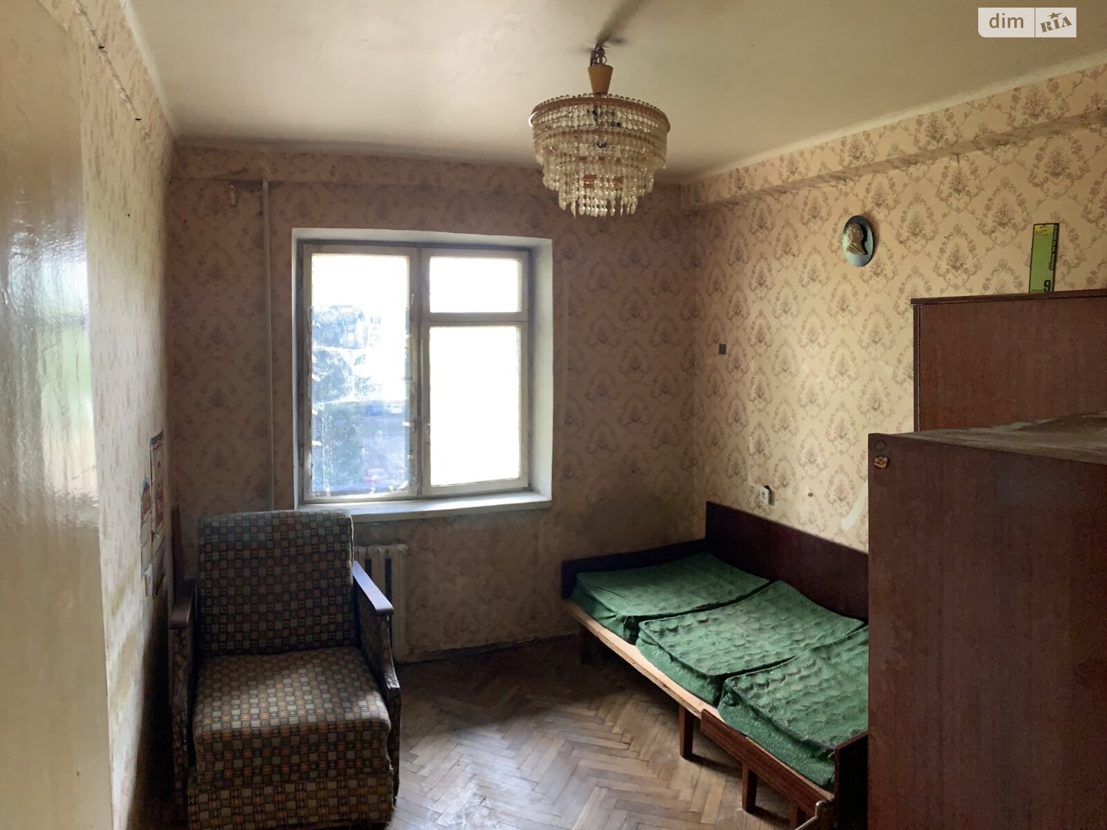 Продажа трехкомнатной квартиры в Киеве, на ул. Ореста Левицкого 3А, район Лесной Массив фото 1 Продажа трехкомнатной квартиры в Киеве, на ул. Ореста Левицкого 3А, район Лесной Массив фото 1