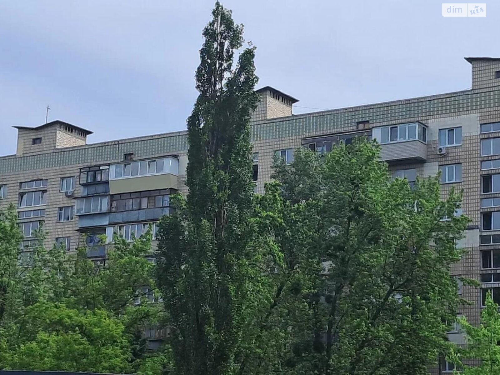 Продажа трехкомнатной квартиры в Киеве, на ул. Шолом-Алейхема 1, район Лесной Массив фото 1 Продажа трехкомнатной квартиры в Киеве, на ул. Шолом-Алейхема 1, район Лесной Массив фото 1