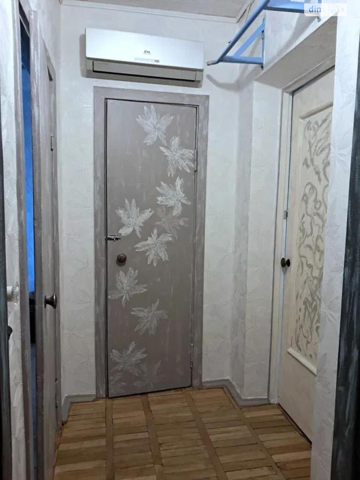 Продажа трехкомнатной квартиры в Киеве, на ул. Шолом-Алейхема 1, район Лесной Массив фото 1 Продажа трехкомнатной квартиры в Киеве, на ул. Шолом-Алейхема 1, район Лесной Массив фото 1