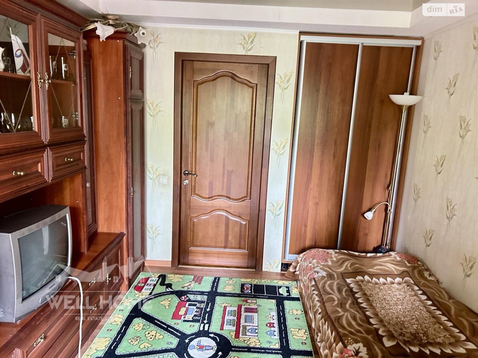 Продаж трикімнатної квартири в Києві, на вул. Шолом-Алейхема 15, район Лісовий Масив фото 1 Продаж трикімнатної квартири в Києві, на вул. Шолом-Алейхема 15, район Лісовий Масив фото 1