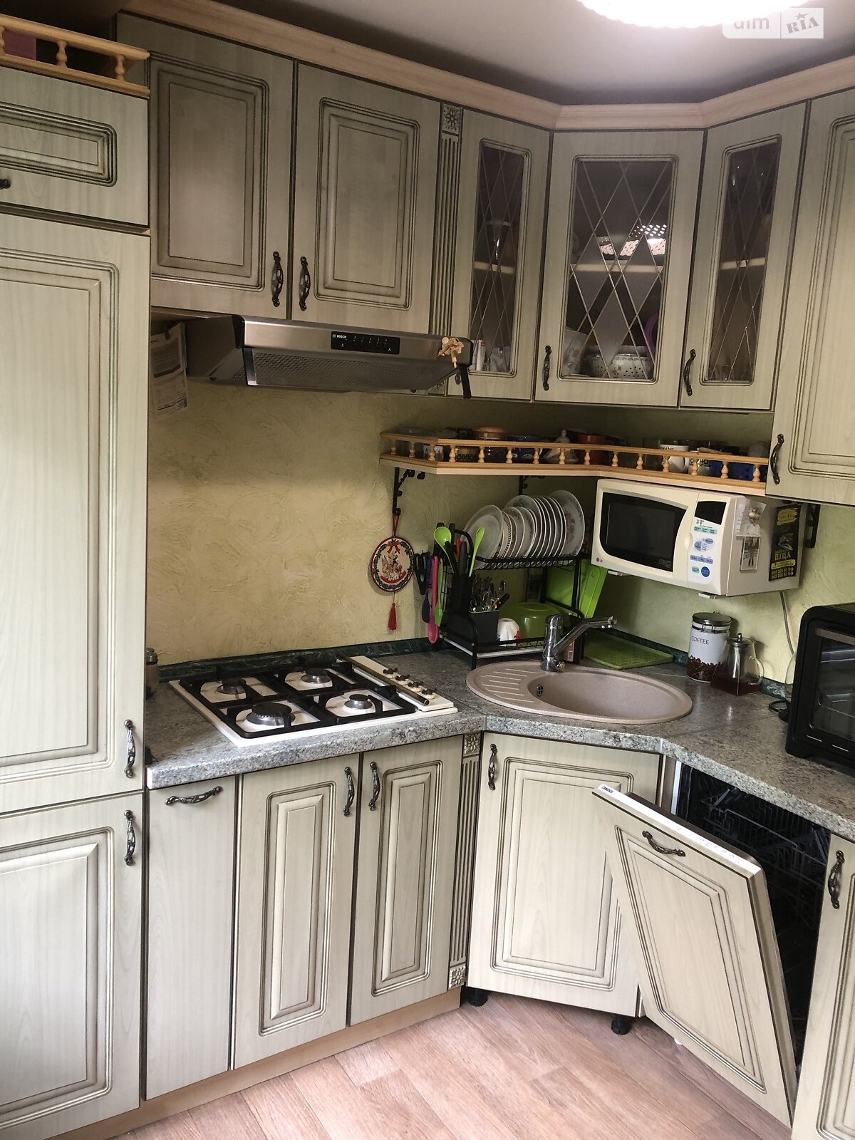 Продажа трехкомнатной квартиры в Киеве, на ул. Бориса Мартоса 6, район Левобережный Масив фото 1 Продажа трехкомнатной квартиры в Киеве, на ул. Бориса Мартоса 6, район Левобережный Масив фото 1