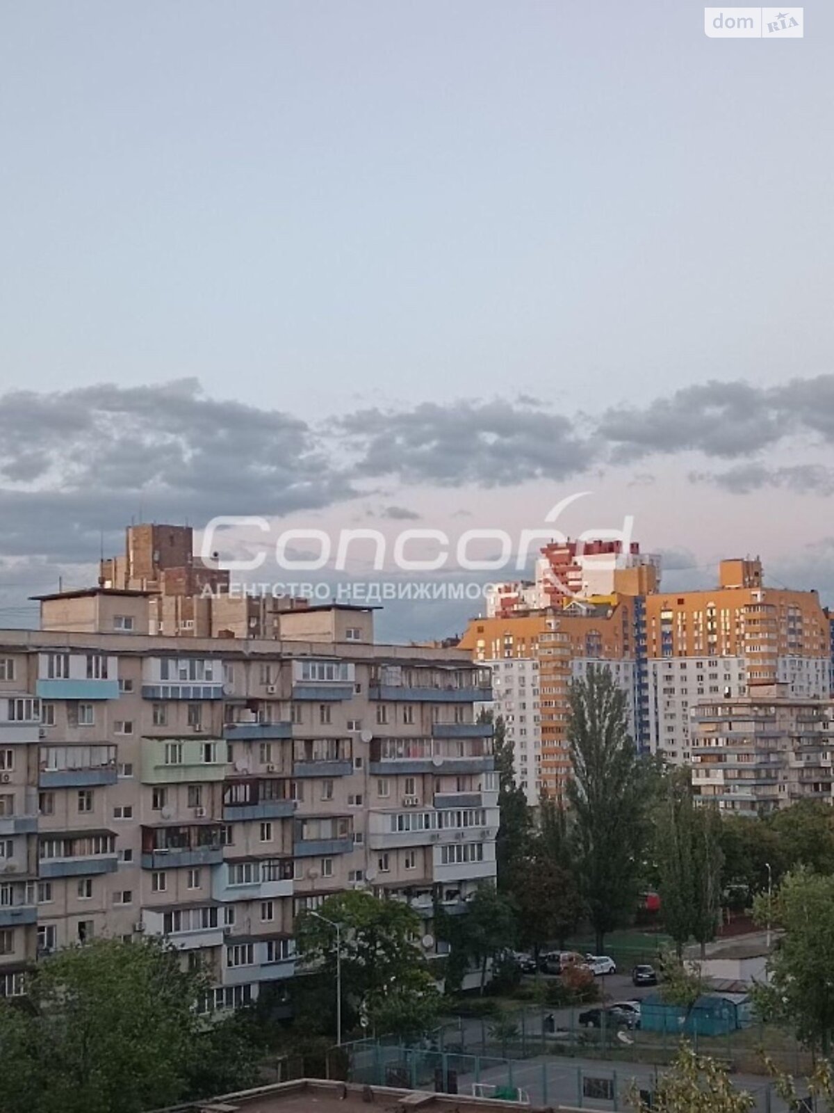 Продажа трехкомнатной квартиры в Киеве, на наб. Днепровская 9А, район Левобережный Масив фото 1 Продажа трехкомнатной квартиры в Киеве, на наб. Днепровская 9А, район Левобережный Масив фото 1