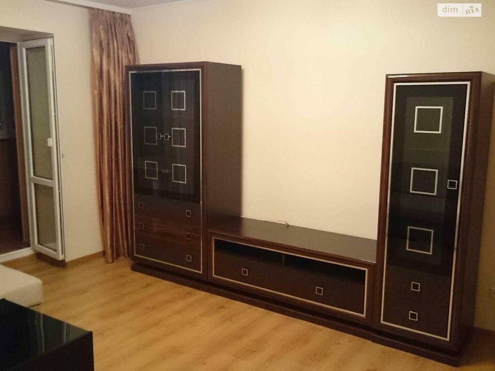 Продажа трехкомнатной квартиры в Киеве, на ул. Митрополита Андрея Шептицкого 22В, район Левобережный Масив фото 1 Продажа трехкомнатной квартиры в Киеве, на ул. Митрополита Андрея Шептицкого 22В, район Левобережный Масив фото 1