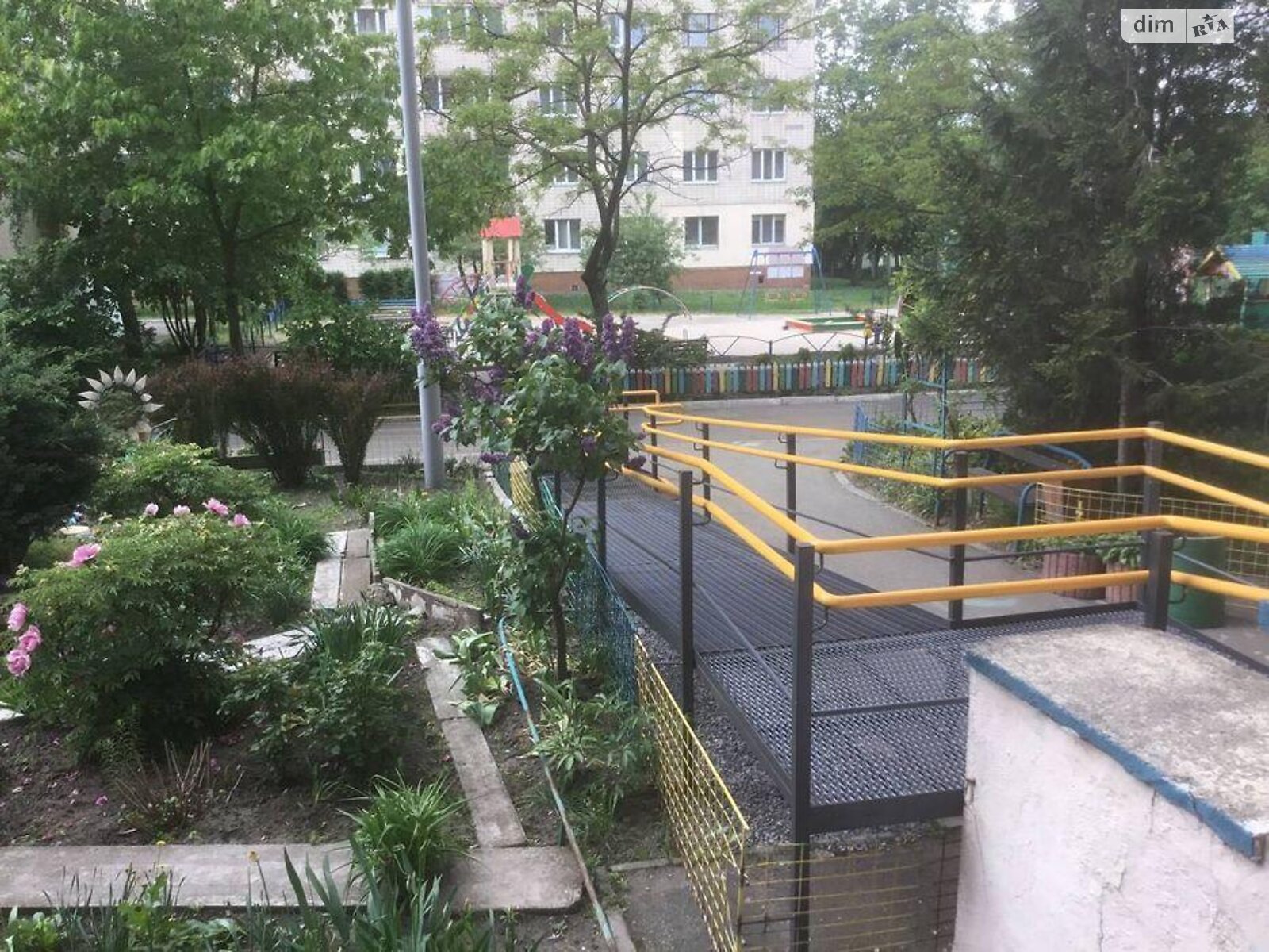 Продаж трикімнатної квартири в Києві, на вул. Митрополита Андрія Шептицького, район Лівобережний Масив фото 1 Продаж трикімнатної квартири в Києві, на вул. Митрополита Андрія Шептицького, район Лівобережний Масив фото 1