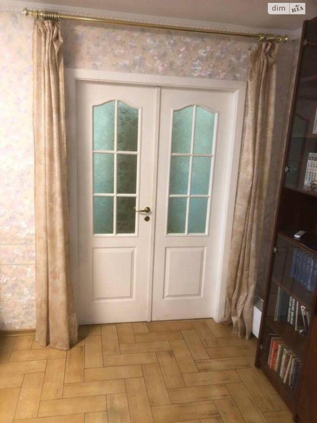 Продаж трикімнатної квартири в Києві, на вул. Митрополита Андрія Шептицького, район Лівобережний Масив фото 1 Продаж трикімнатної квартири в Києві, на вул. Митрополита Андрія Шептицького, район Лівобережний Масив фото 1