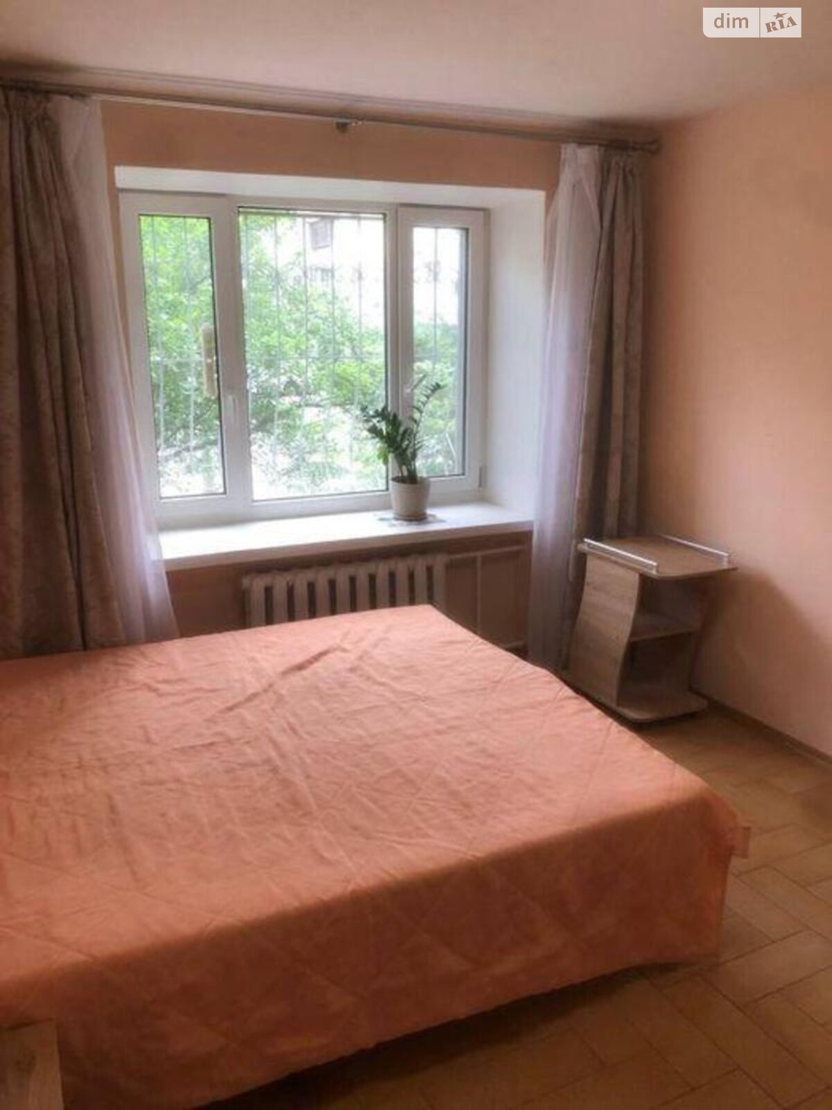Продаж трикімнатної квартири в Києві, на вул. Митрополита Андрія Шептицького, район Лівобережний Масив фото 1 Продаж трикімнатної квартири в Києві, на вул. Митрополита Андрія Шептицького, район Лівобережний Масив фото 1