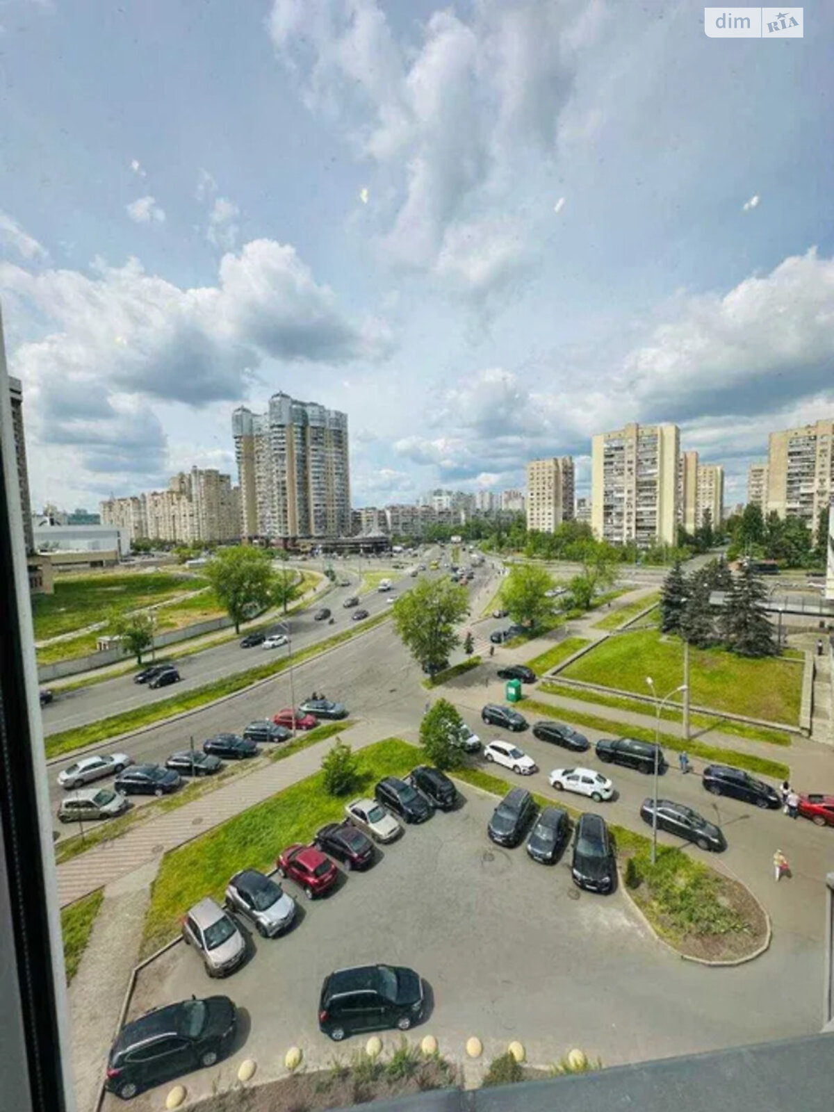 Продаж чотирикімнатної квартири в Києві, на вул. Митрополита Андрія Шептицького 10, район Лівобережний Масив фото 1 Продаж чотирикімнатної квартири в Києві, на вул. Митрополита Андрія Шептицького 10, район Лівобережний Масив фото 1