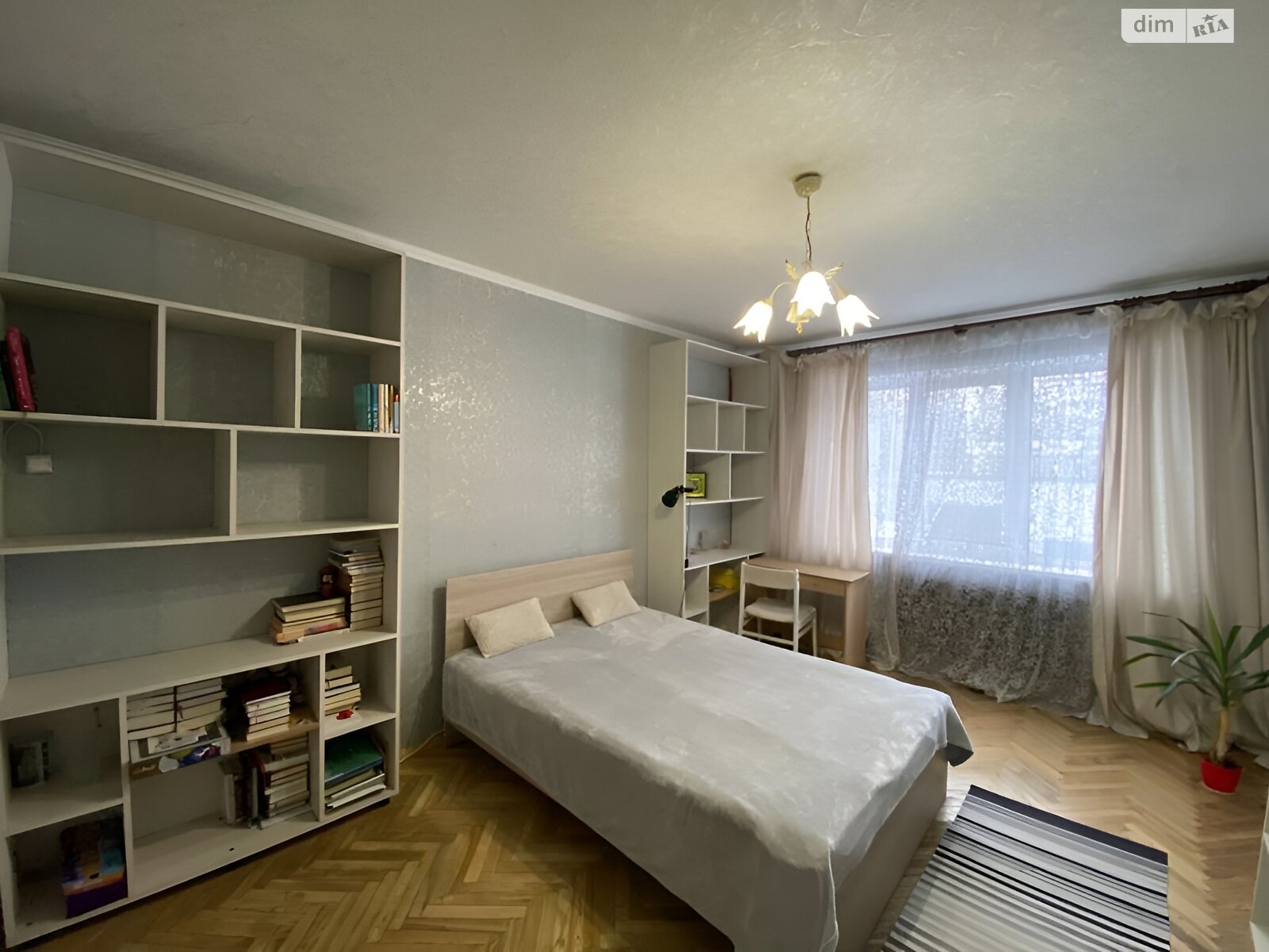 Продаж трикімнатної квартири в Києві, на вул. Микільсько-Слобідська 4А, район Лівобережний Масив фото 1 Продаж трикімнатної квартири в Києві, на вул. Микільсько-Слобідська 4А, район Лівобережний Масив фото 1