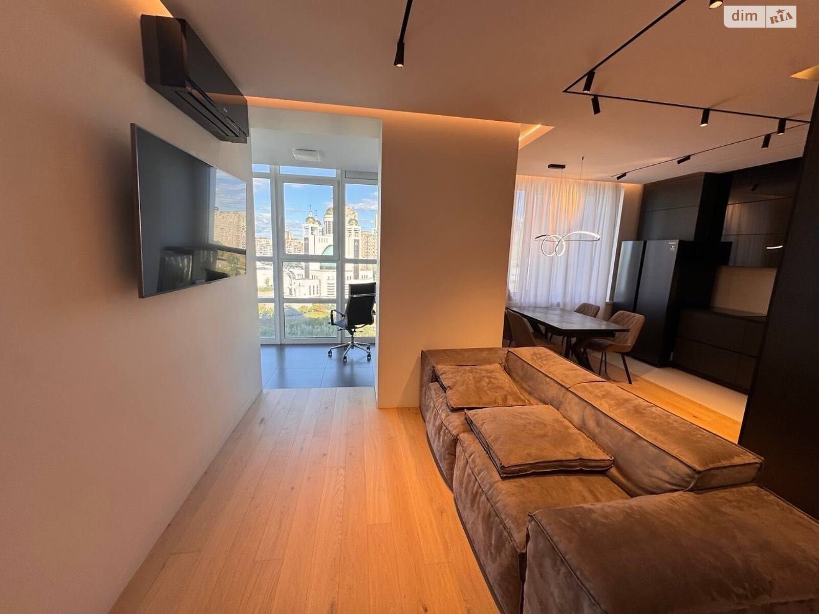 Продажа трехкомнатной квартиры в Киеве, на ул. Никольско-Слободская 3Б, район Левобережный Масив фото 1