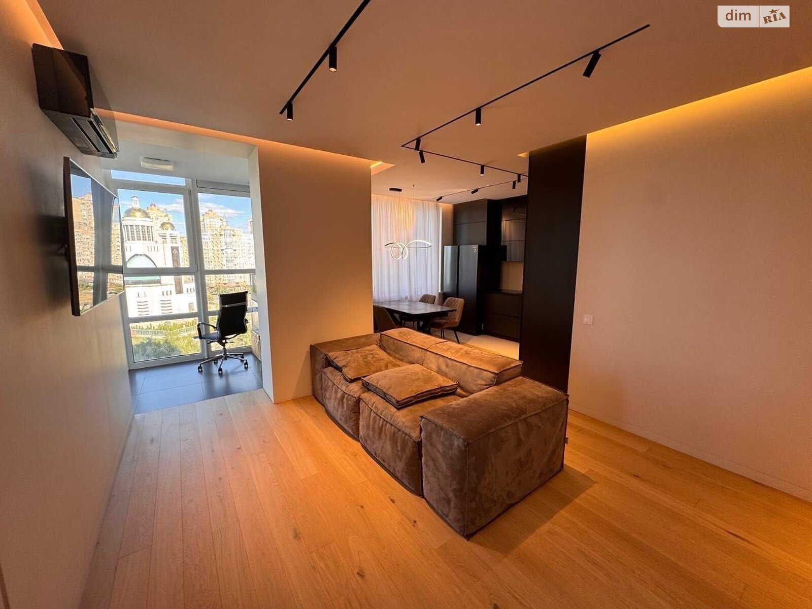 Продажа трехкомнатной квартиры в Киеве, на ул. Никольско-Слободская 3Б, район Левобережный Масив фото 1