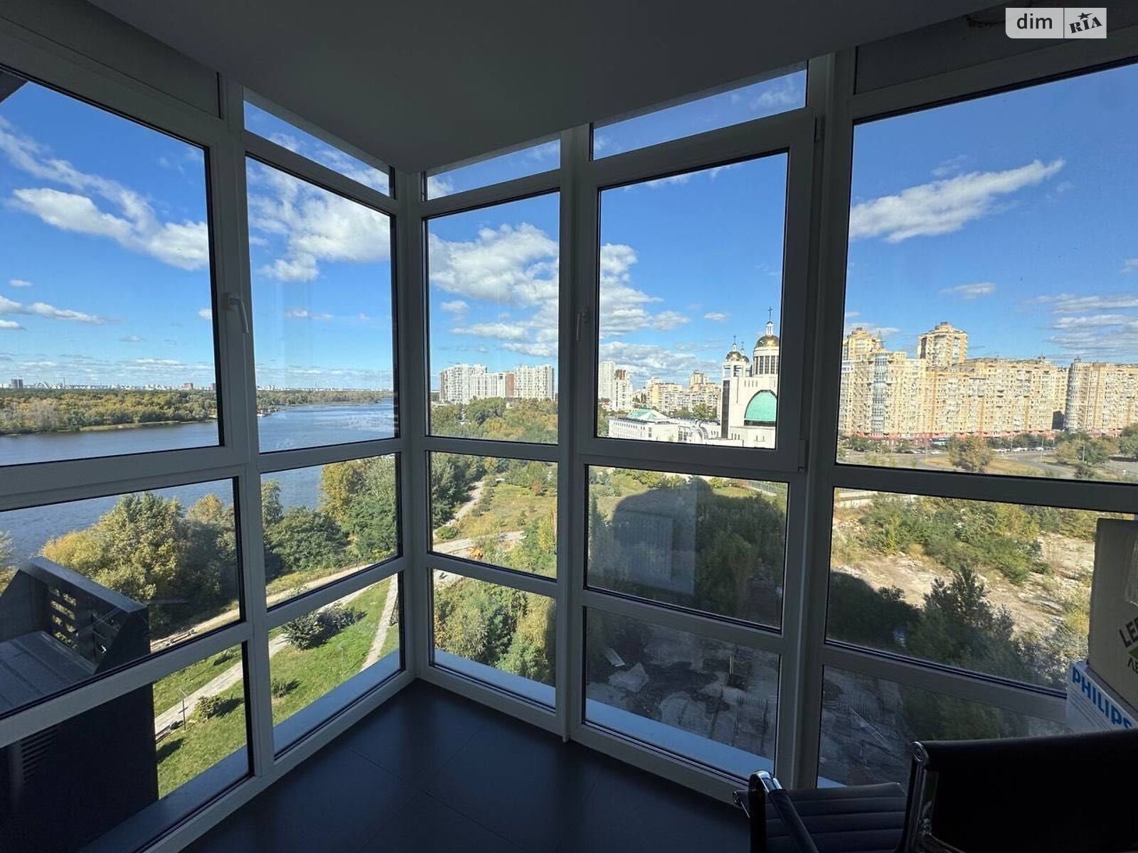 Продажа трехкомнатной квартиры в Киеве, на ул. Никольско-Слободская 3Б, район Левобережный Масив фото 1