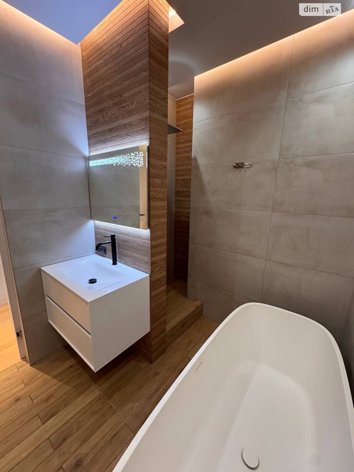 Продажа трехкомнатной квартиры в Киеве, на ул. Никольско-Слободская 3Б, район Левобережный Масив фото 1