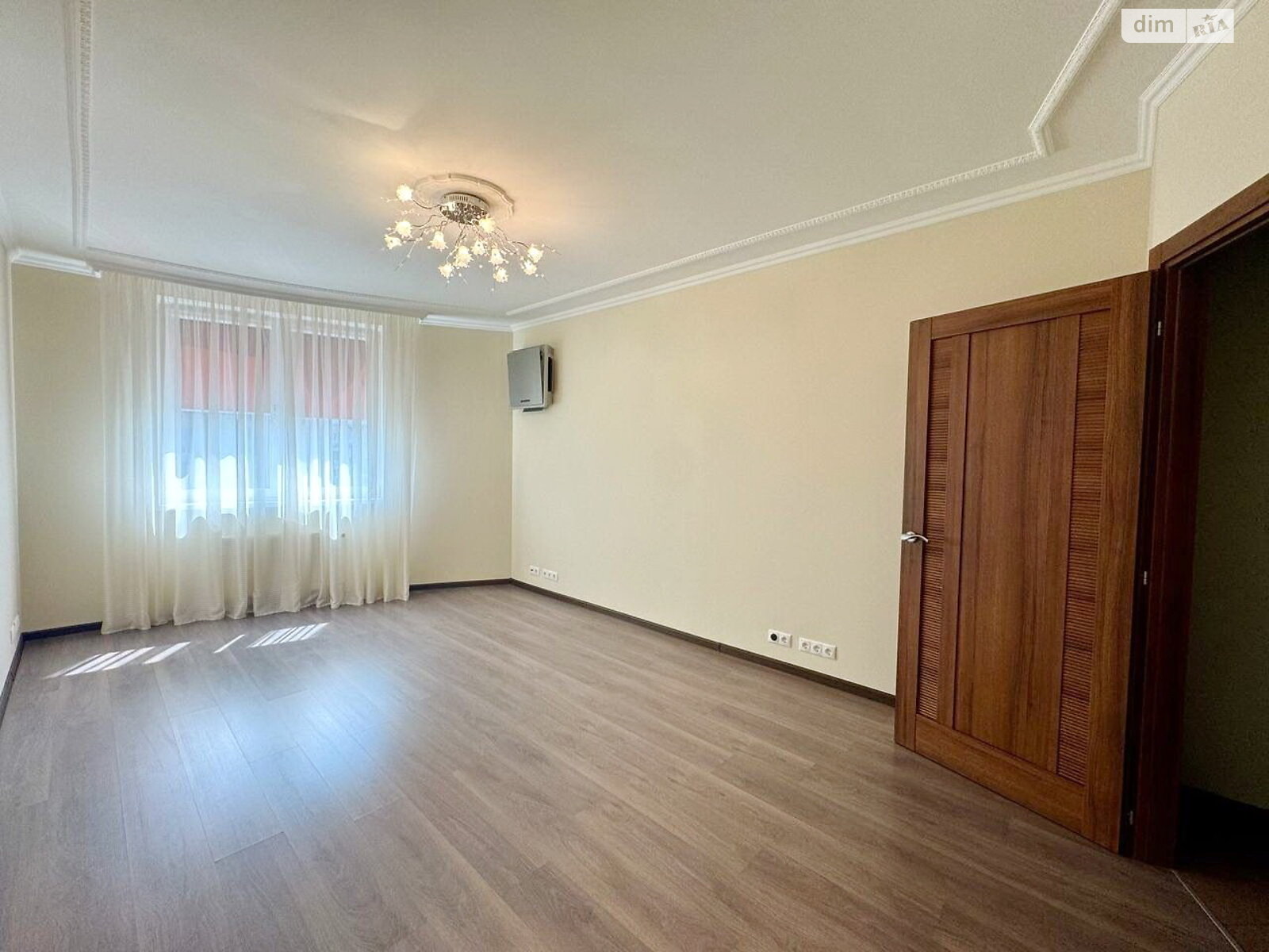 Продажа четырехкомнатной квартиры в Киеве, на ул. Раисы Окипной 10, кв. 38, район Левобережный Масив фото 1 Продажа четырехкомнатной квартиры в Киеве, на ул. Раисы Окипной 10, кв. 38, район Левобережный Масив фото 1