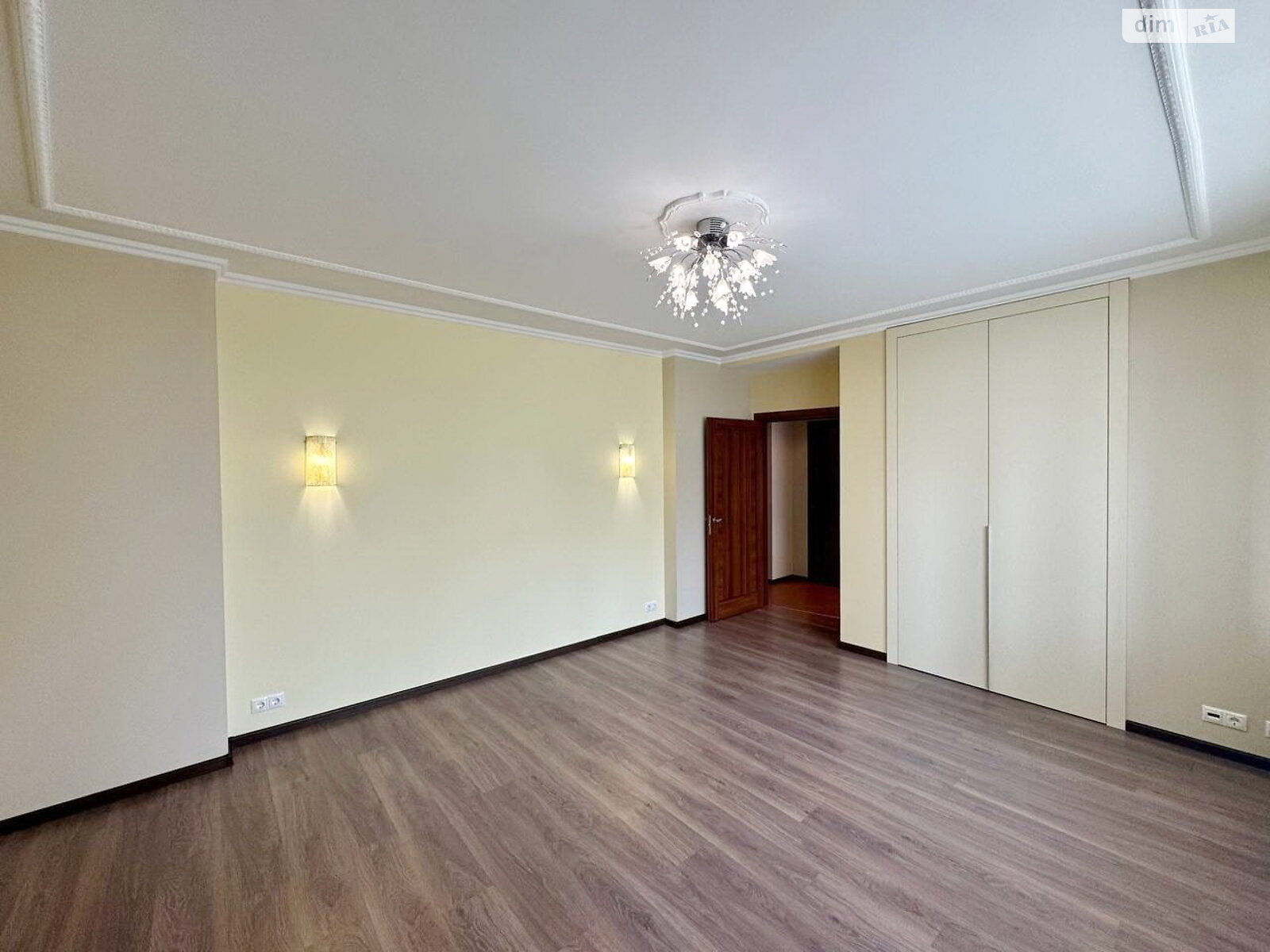 Продажа четырехкомнатной квартиры в Киеве, на ул. Раисы Окипной 10, кв. 38, район Левобережный Масив фото 1 Продажа четырехкомнатной квартиры в Киеве, на ул. Раисы Окипной 10, кв. 38, район Левобережный Масив фото 1