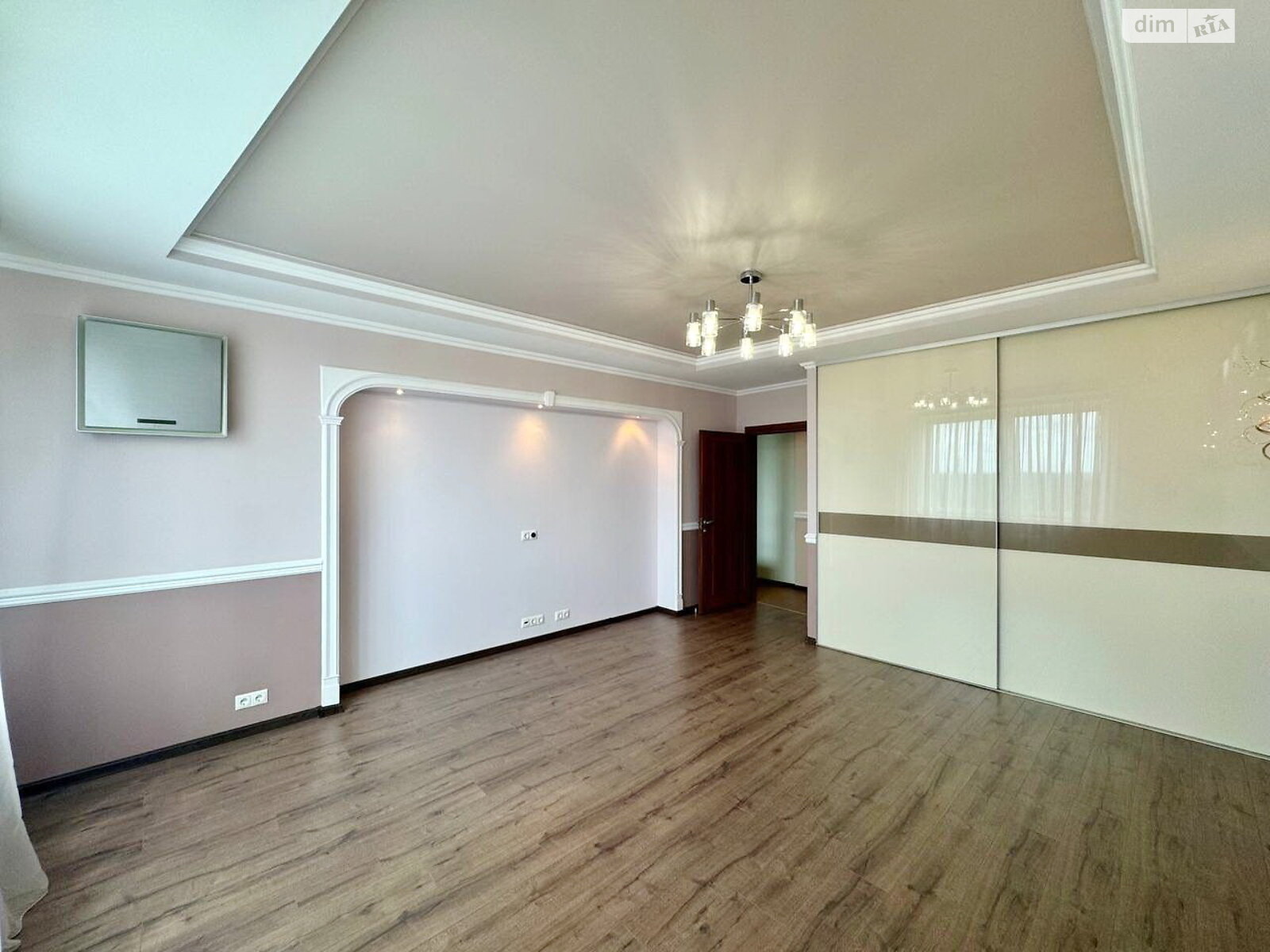 Продажа четырехкомнатной квартиры в Киеве, на ул. Раисы Окипной 10, кв. 38, район Левобережный Масив фото 1 Продажа четырехкомнатной квартиры в Киеве, на ул. Раисы Окипной 10, кв. 38, район Левобережный Масив фото 1